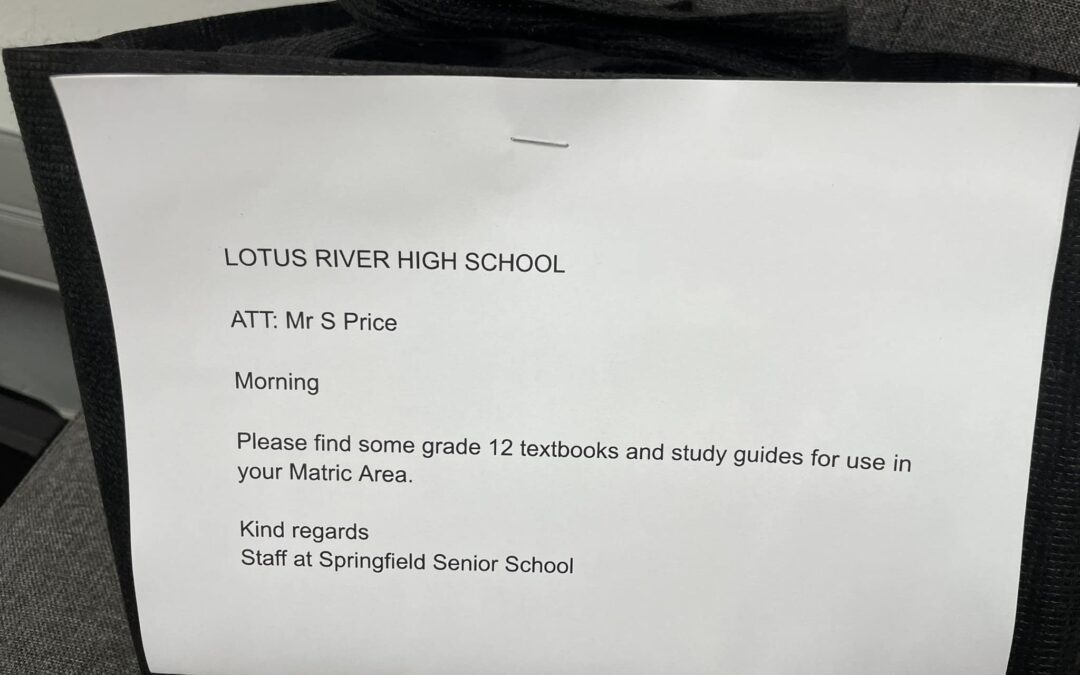 Springfield Convent donates matric study resources